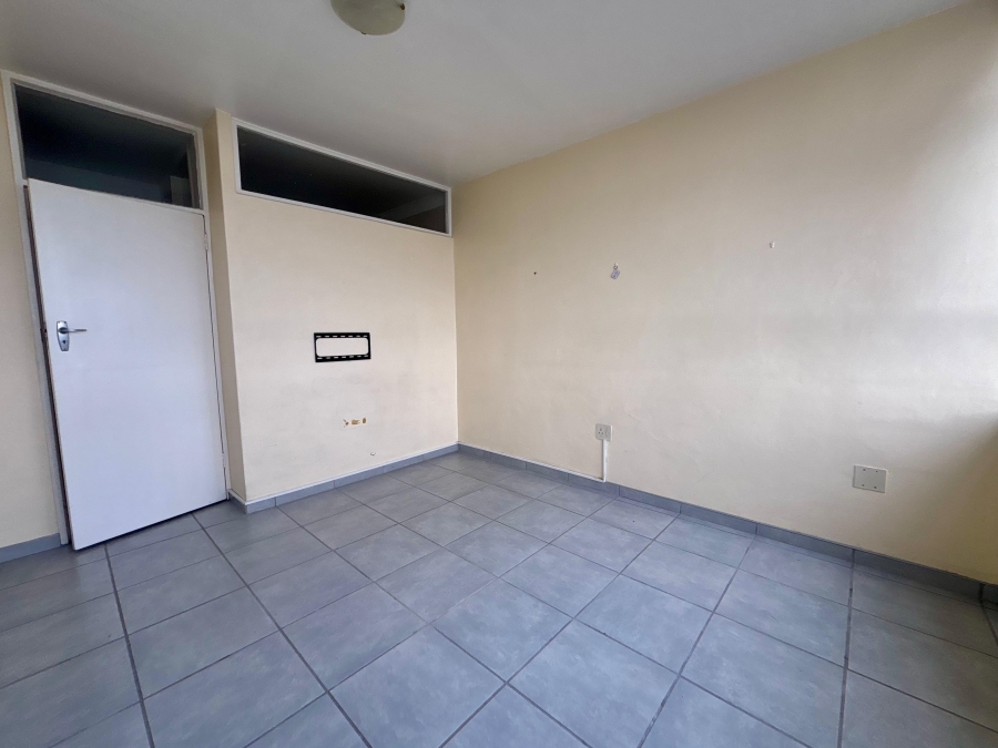 2 Bedroom Property for Sale in Townsend Estate Western Cape